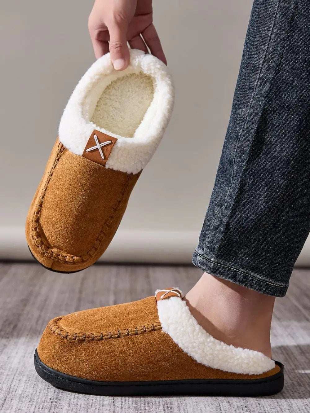Contrast Round Toe Flat Slippers - Trendsi - Flyclothing LLC