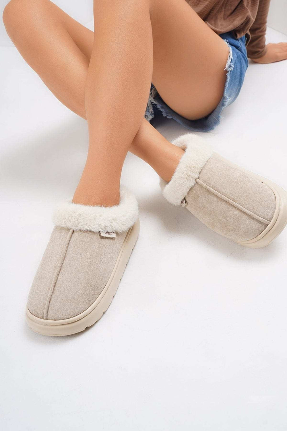 Furry Round Toe Platform Slippers - Trendsi - Flyclothing LLC