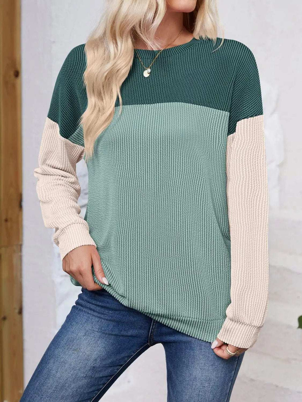 Color Block Round Neck Long Sleeve Sweatshirt - Trendsi - Flyclothing LLC