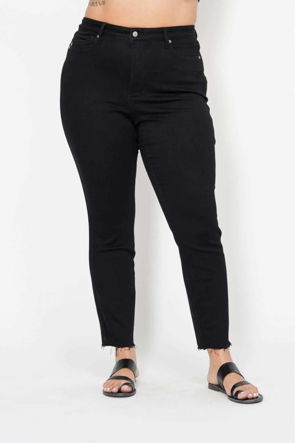 Judy Blue Full Size High Waisted Tummy Control Shield Pockets Skinny Jeans Plus Size - Trendsi - Flyclothing LLC