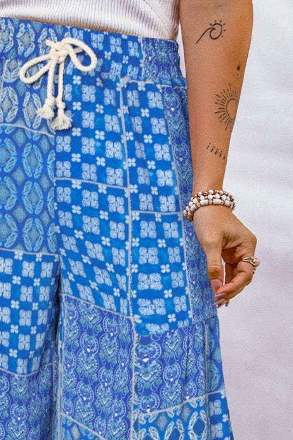 Full Size Drawstring Printed Wide Leg Pants - Trendsi - Flyclothing LLC