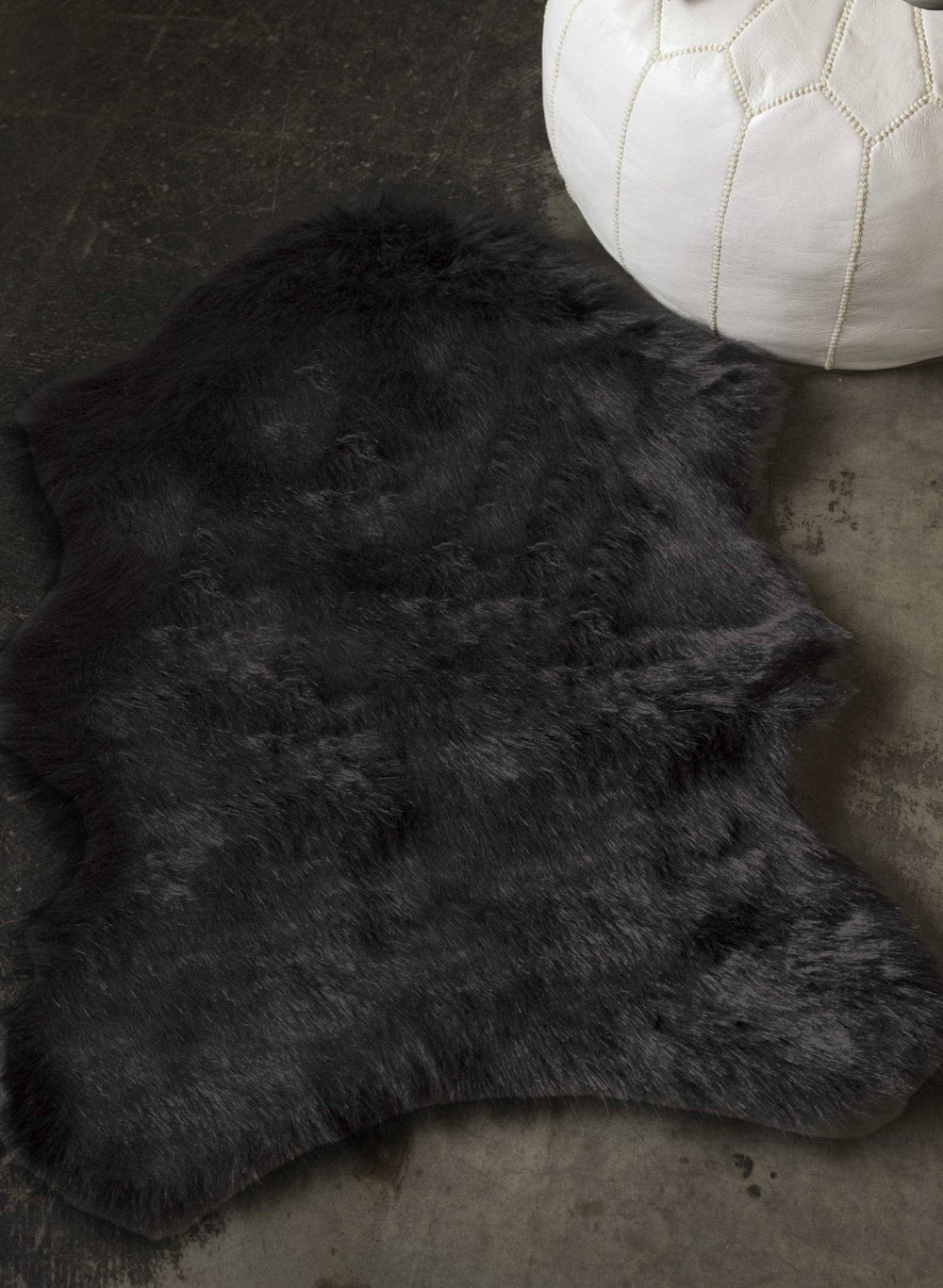 2' X 3' Black Faux Sheepskin Animal Print Washable Area Rug - Homeroots - Flyclothing LLC