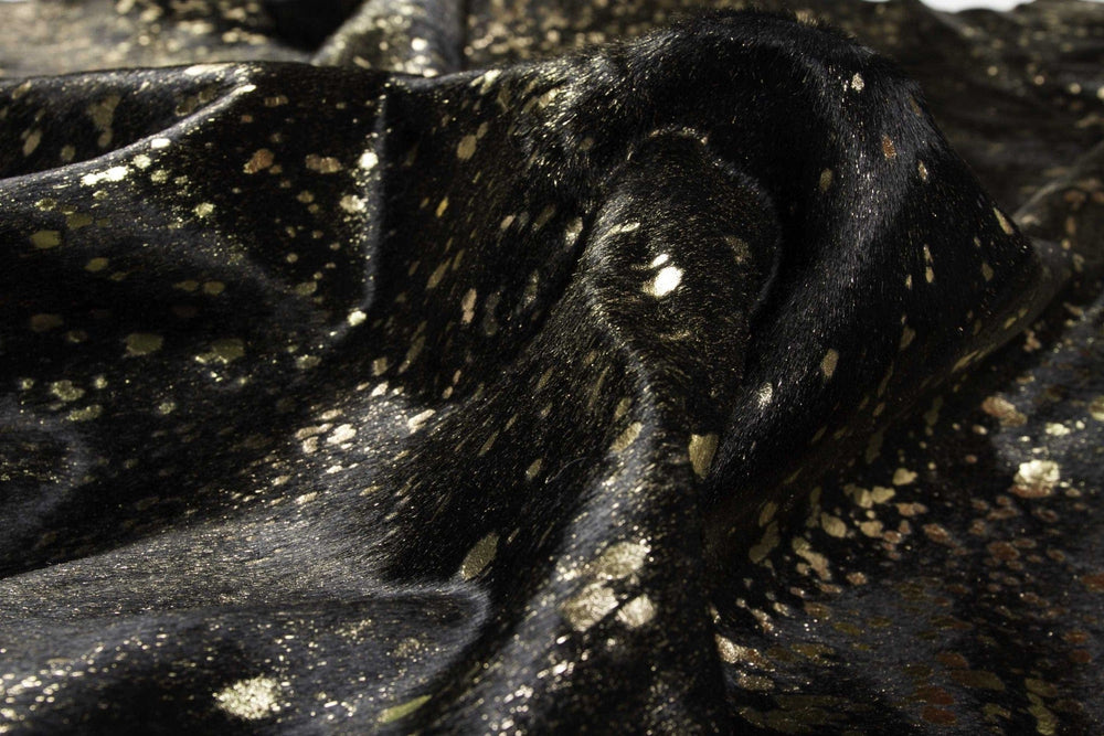 72" X 84" Chocolate And Gold Cowhide - Area Rug - Homeroots - Flyclothing LLC