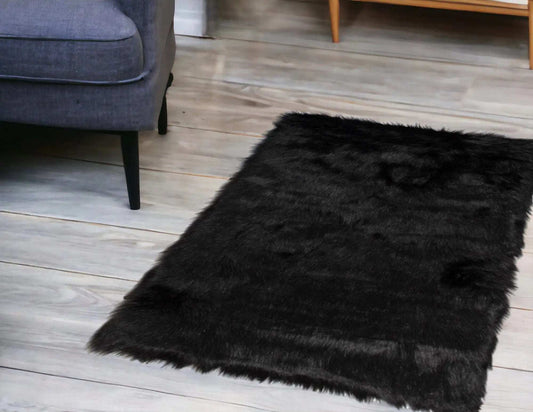3' X 5' Black Rectangular Faux Fur - Area Rug - Homeroots - Flyclothing LLC