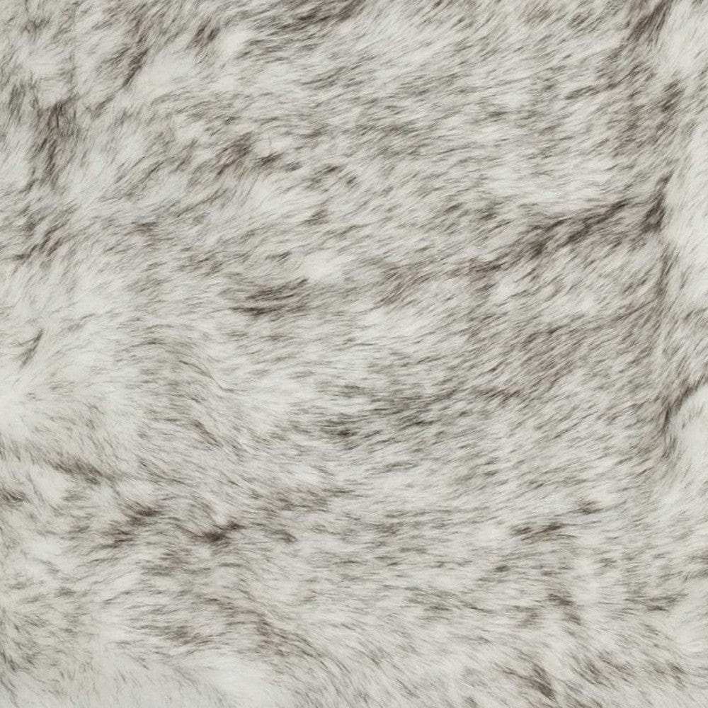 3' X 5' Gray Faux Fur Area Rug - Homeroots - Flyclothing LLC