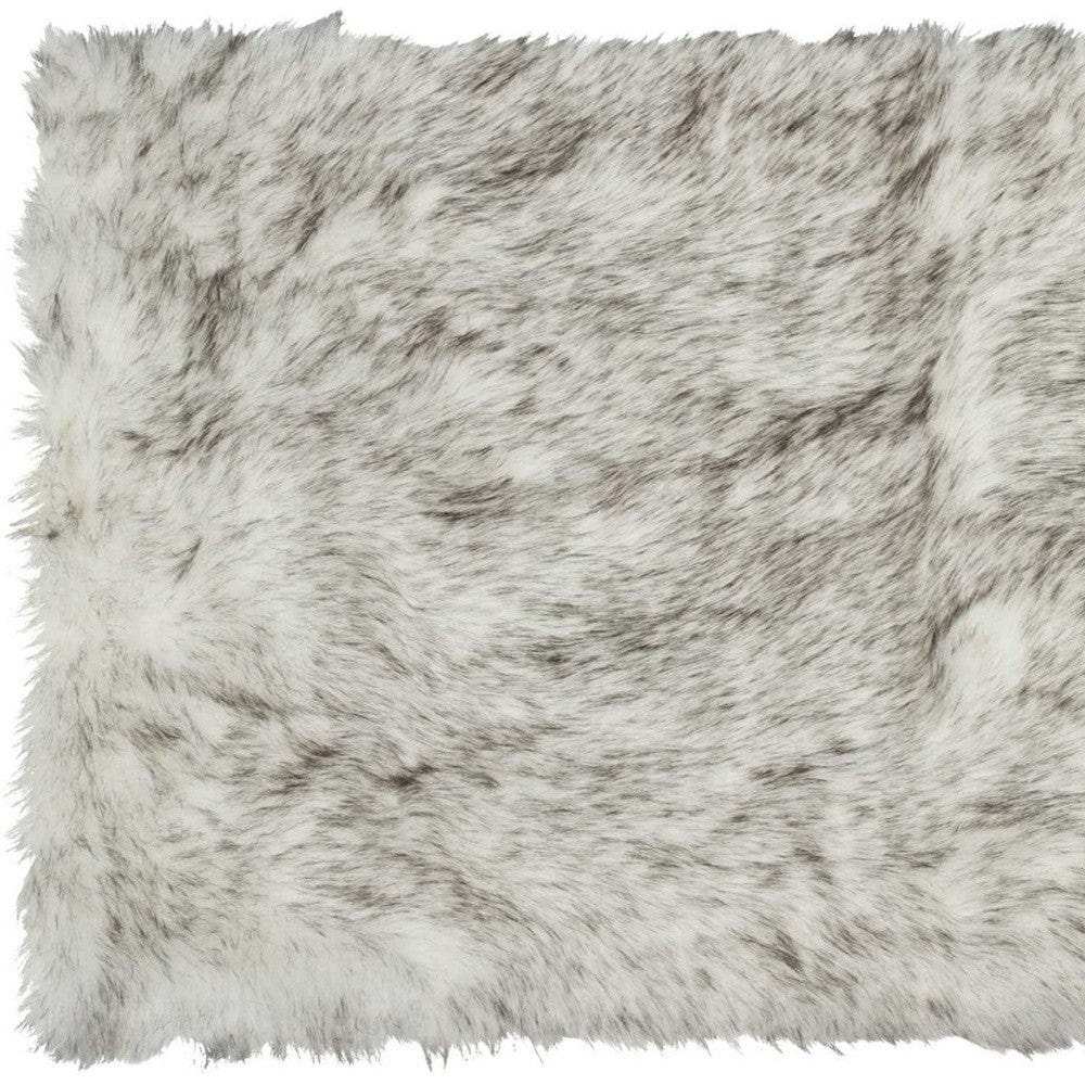 3' X 5' Gray Faux Fur Area Rug - Homeroots - Flyclothing LLC