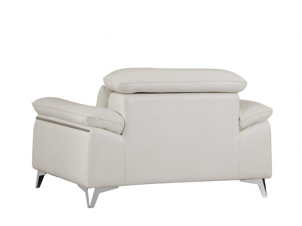 31" White Fashionable Leather Chair - Homeroots