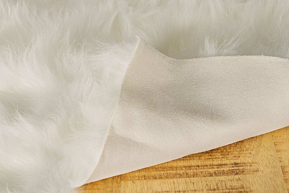 2' X 3' Off White Faux Sheepskin Shag Area Rug - Homeroots - Flyclothing LLC