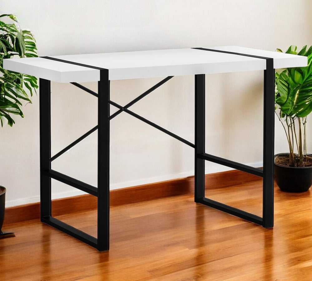 24" White and Black Computer Desk - Homeroots - Flyclothing LLC