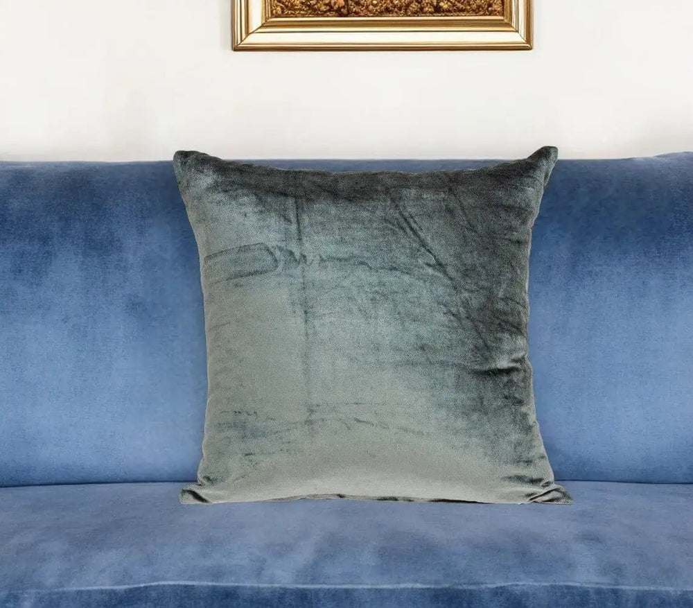 18" X 7" X 18" Transitional Charcoal Solid Pillow Cover With Poly Insert - Homeroots - Flyclothing LLC