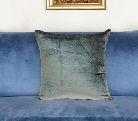 18" X 7" X 18" Transitional Charcoal Solid Pillow Cover With Poly Insert - Homeroots