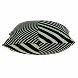 18" X 5" X 18" Transitional White & Black Pillow Cover With Poly Insert - Homeroots - Flyclothing LLC