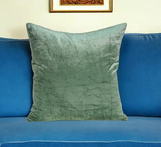 22" X 7" X 22" Transitional Green Solid Pillow Cover With Poly Insert - Homeroots