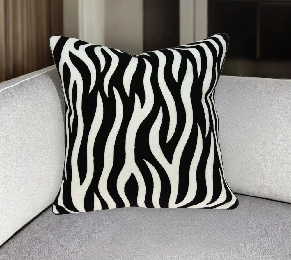 20" X 7" X 20" Transitional Black And White Zebra Pillow Cover With Poly Insert - Homeroots - Flyclothing LLC