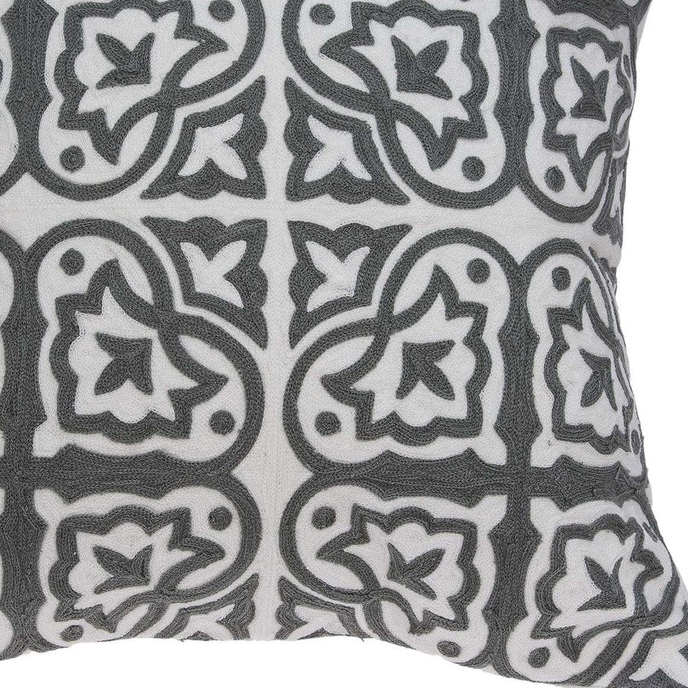 20" X 7" X 20" Traditional Gray And White Cotton Pillow Cover With Poly Insert - Homeroots - Flyclothing LLC
