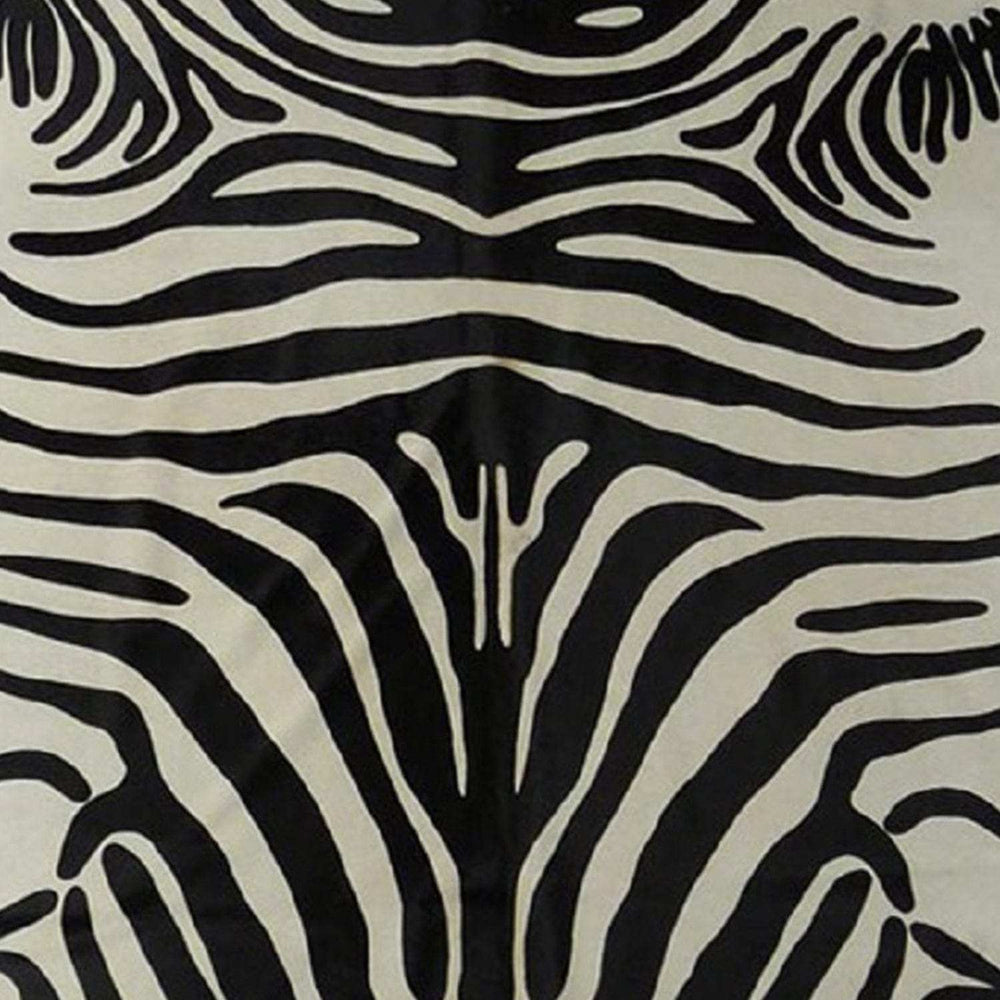 6 Ft Black And White Stenciled Cowhide Rug - Homeroots - Flyclothing LLC
