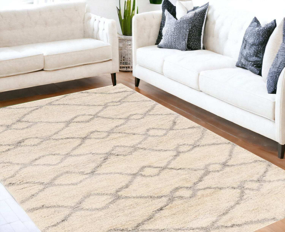 5' X 8' Ivory Grey Machine Woven Chain Link Indoor Area Rug - Homeroots - Flyclothing LLC