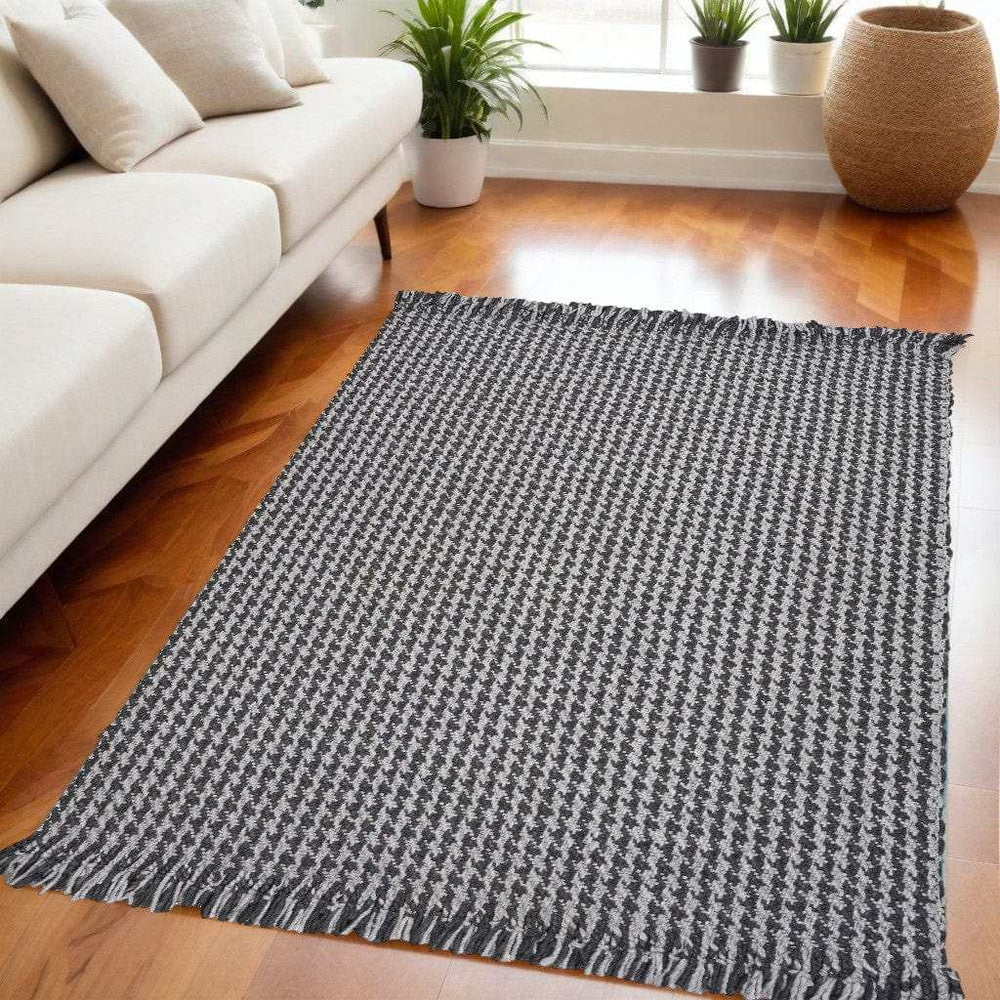 5' X 8' Grey Hand Woven Houndstooth Indoor Area Rug - Homeroots - Flyclothing LLC