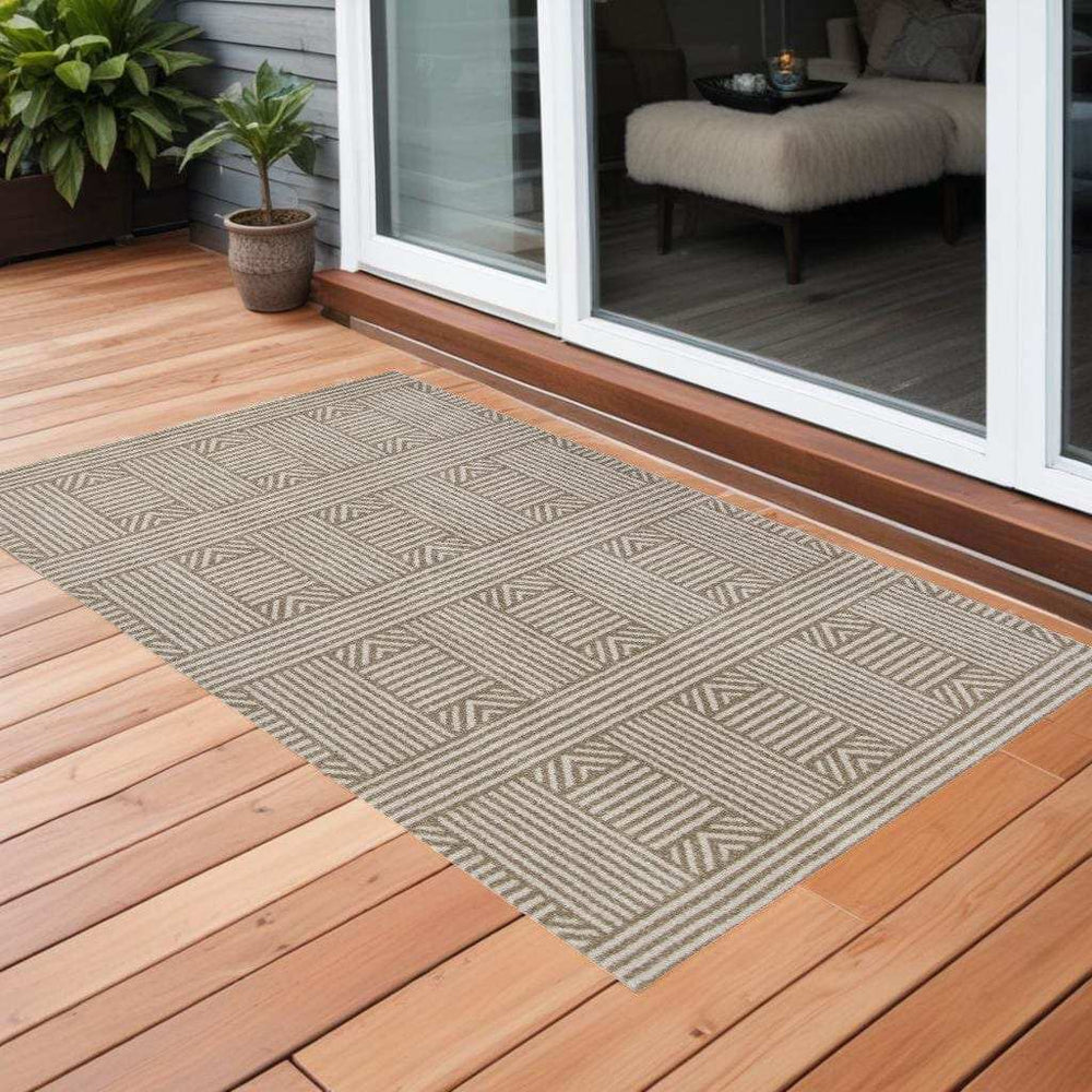 3' X 5' Beige and Ivory Geometric Indoor Outdoor Area Rug - Homeroots - Flyclothing LLC