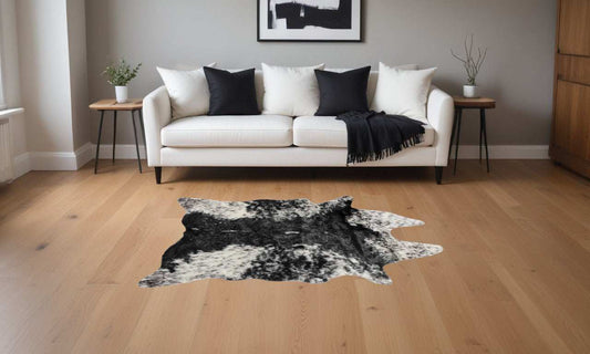 S&P Black White Animal Print Area Rug - Homeroots - Flyclothing LLC