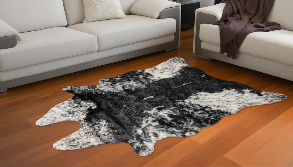 S&P Black White Animal Print Area Rug - Homeroots - Flyclothing LLC