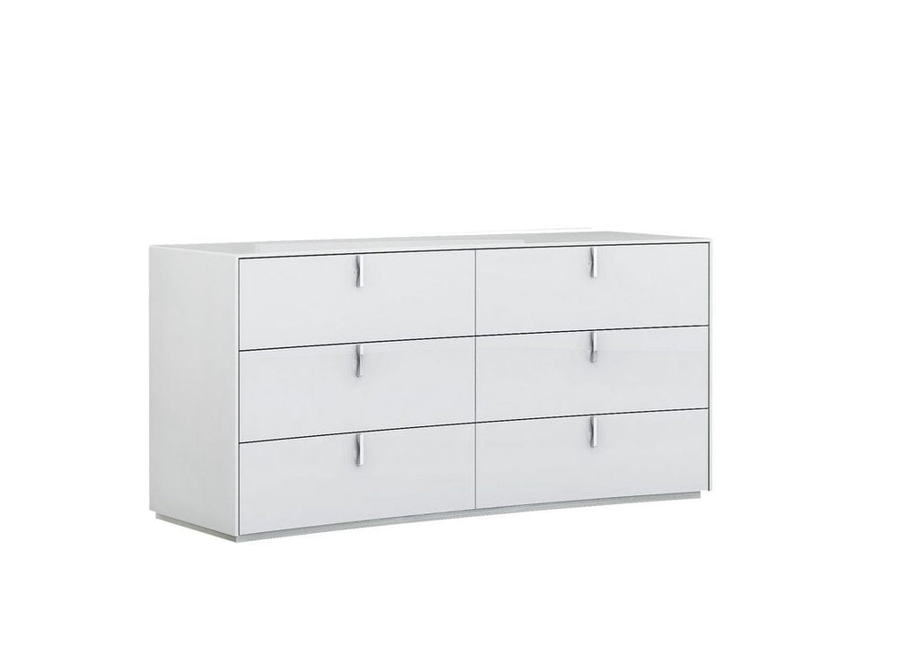 62" X 19" X 30" White  Dresser - Homeroots