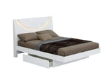 Four Piece White Solid and Manufactured Wood Bedroom Set With Mirror - Homeroots - Flyclothing LLC