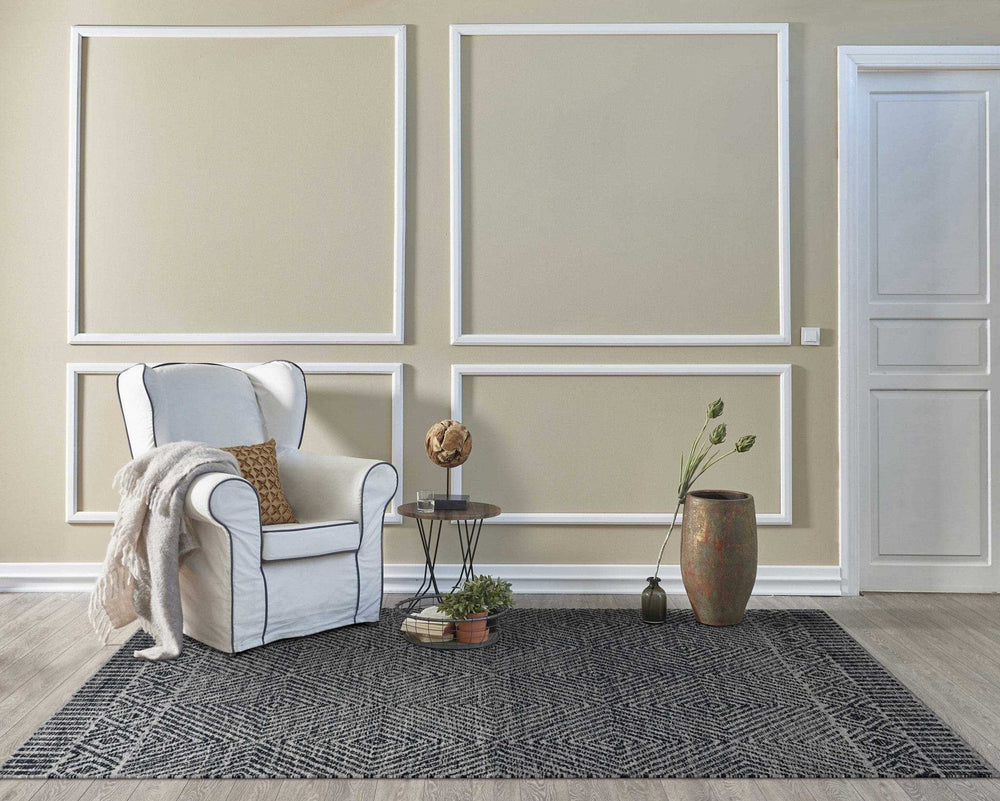 5' X 7' Grey Black Hand Tufted Space Dyed Geometric Indoor Area Rug - Homeroots - Flyclothing LLC