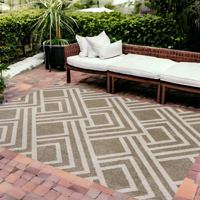 8' X 11' Beige Geometric Indoor Outdoor Area Rug - Homeroots - Flyclothing LLC