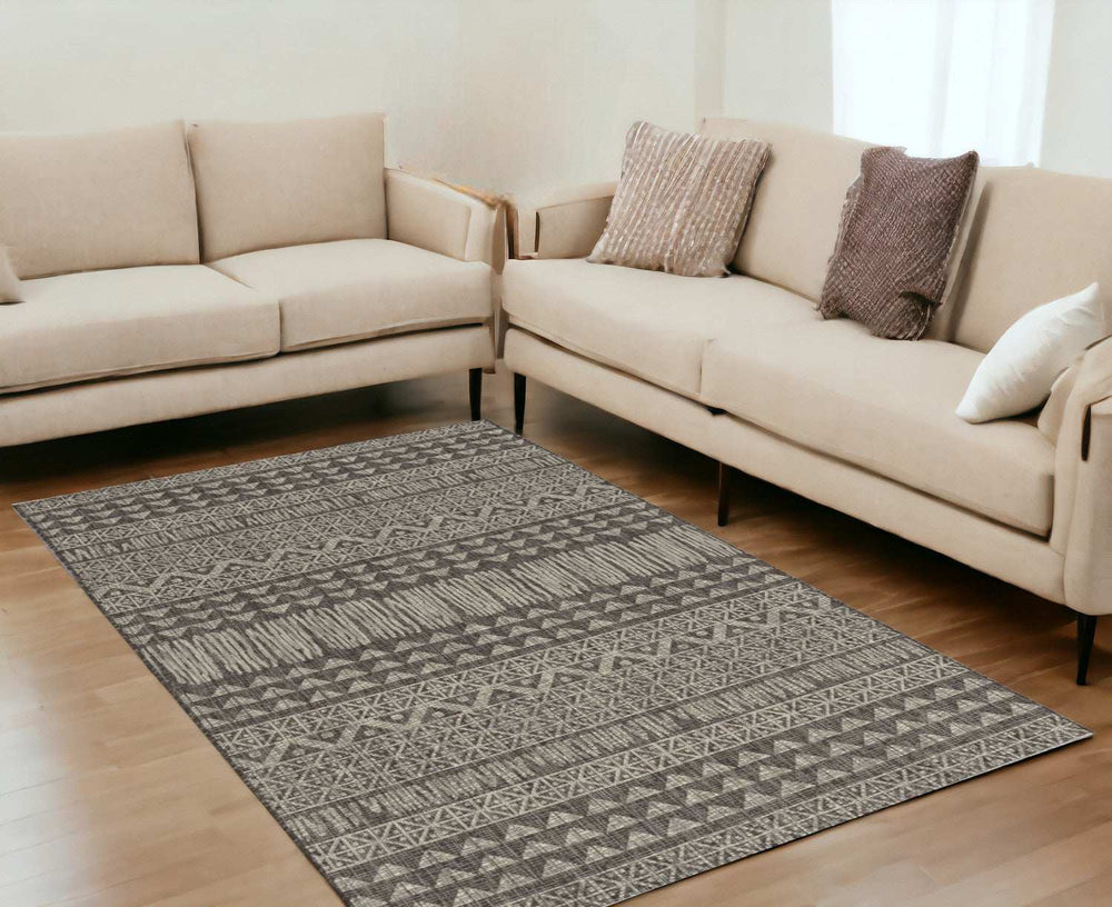 5' X 8' Charcoal Aztec Pattern Rug - Homeroots - Flyclothing LLC