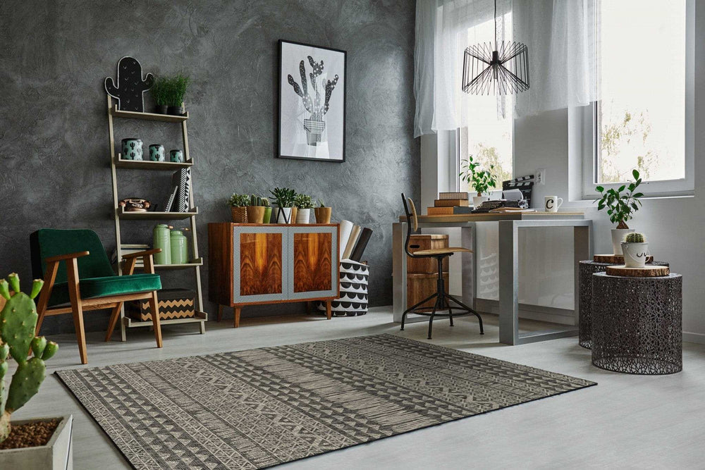 8' X 11' Charcoal Southwestern Indoor Outdoor Area Rug - Homeroots - Flyclothing LLC