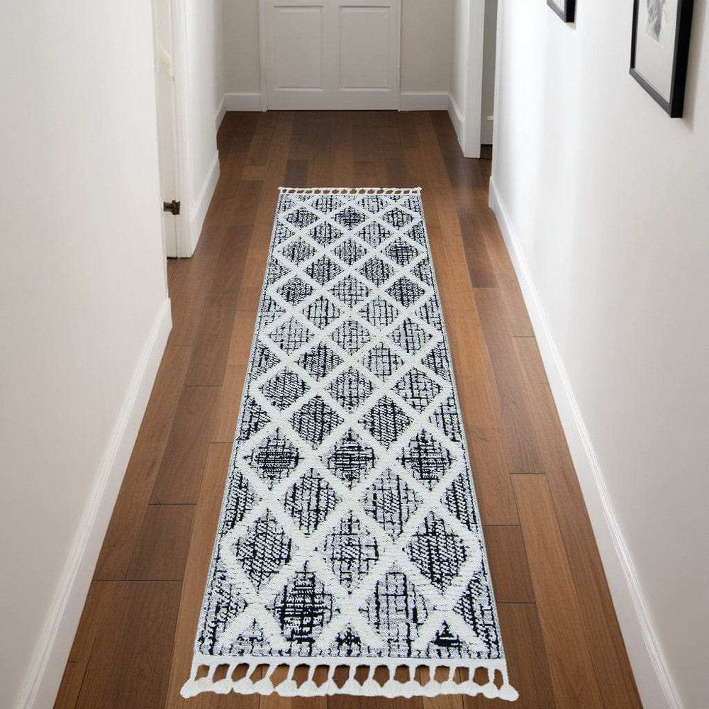 8' Runner Charcoal Geometric Runner Rug - Homeroots - Flyclothing LLC