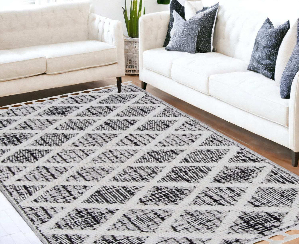 5' X 8' Charcoal Geometric Area Rug - Homeroots - Flyclothing LLC