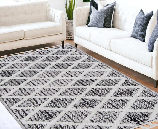 5' X 8' Charcoal Geometric Area Rug - Homeroots - Flyclothing LLC
