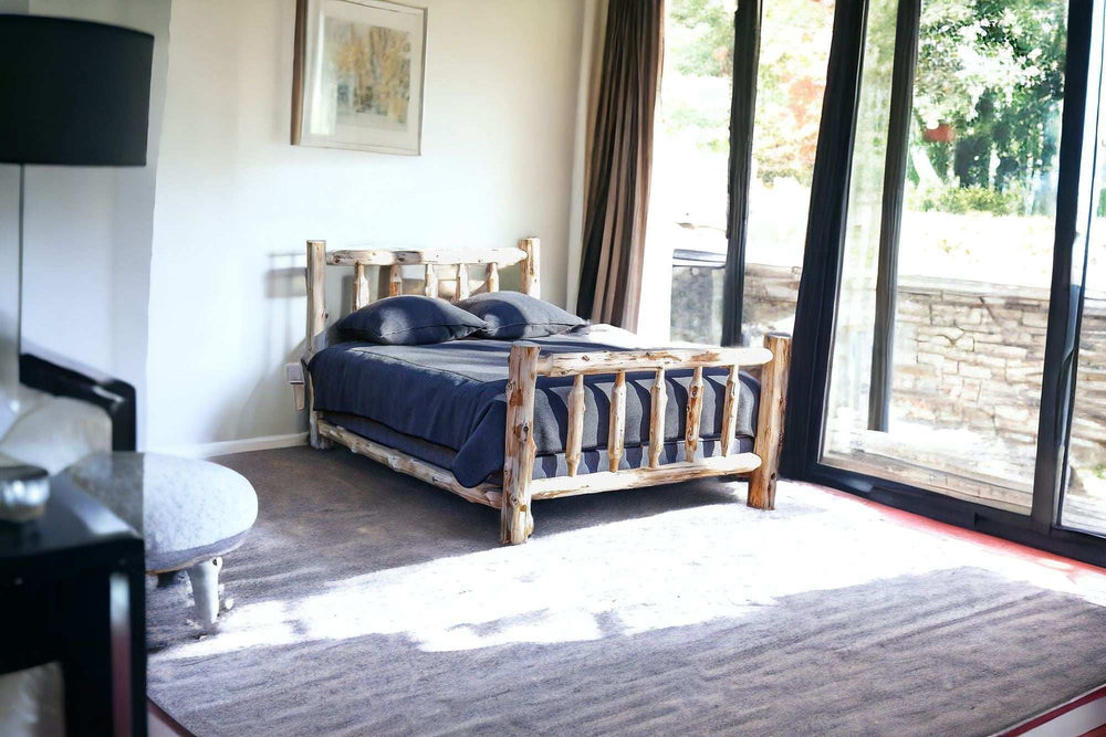 Rustic And Natural Cedar Queen Traditional Log Bed - Homeroots - Flyclothing LLC