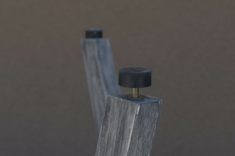 18" X 18" Antiqued Gray Solid Wood Shower Bench - Homeroots - Flyclothing LLC