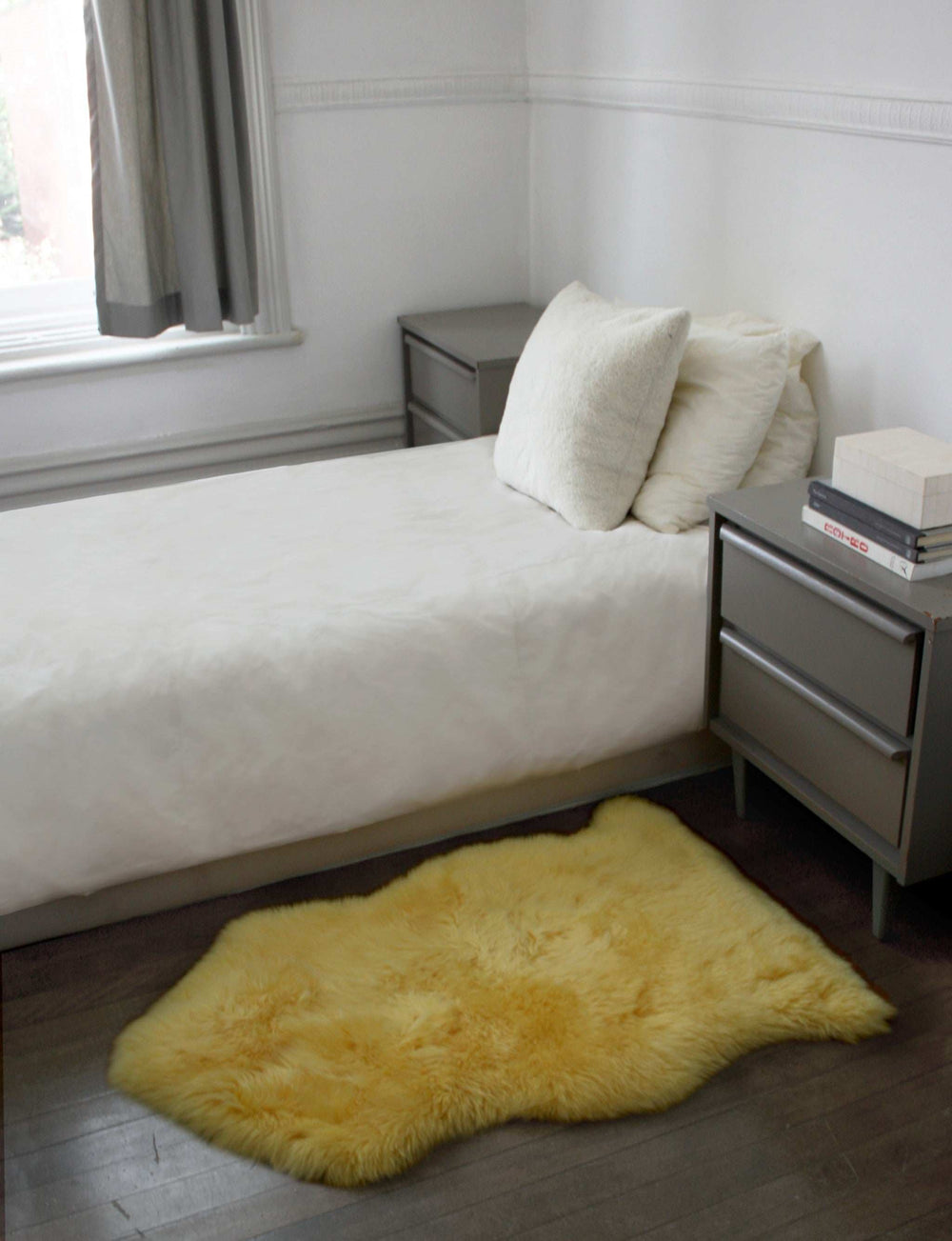 2' X 3' Yellow New Zealand Natural Sheepskin Rug - Homeroots - Flyclothing LLC