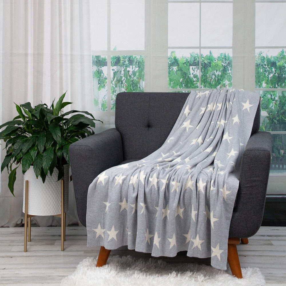 Gray And White Stars Knitted Throw Blanket - Homeroots - Flyclothing LLC