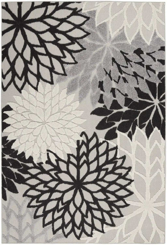 4' X 6' Black And White Floral Indoor Outdoor Area Rug - Homeroots - Flyclothing LLC
