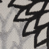 6' X 9' Black And White Floral Indoor Outdoor Area Rug - Homeroots - Flyclothing LLC