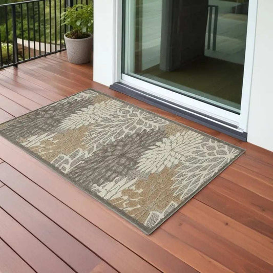 3' X 4' Gray And Ivory Floral Indoor Outdoor Area Rug - Homeroots - Flyclothing LLC