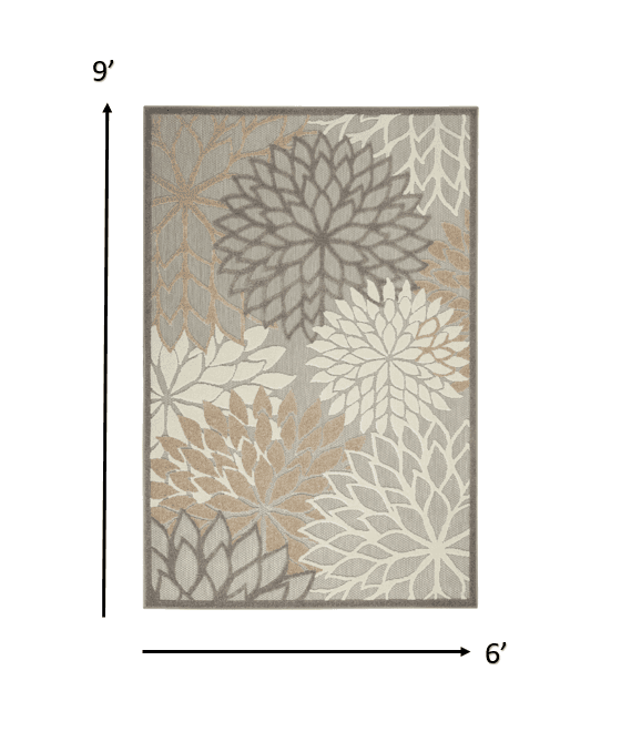 6' X 9' Gray And Ivory Floral Indoor Outdoor Area Rug - Homeroots - Flyclothing LLC