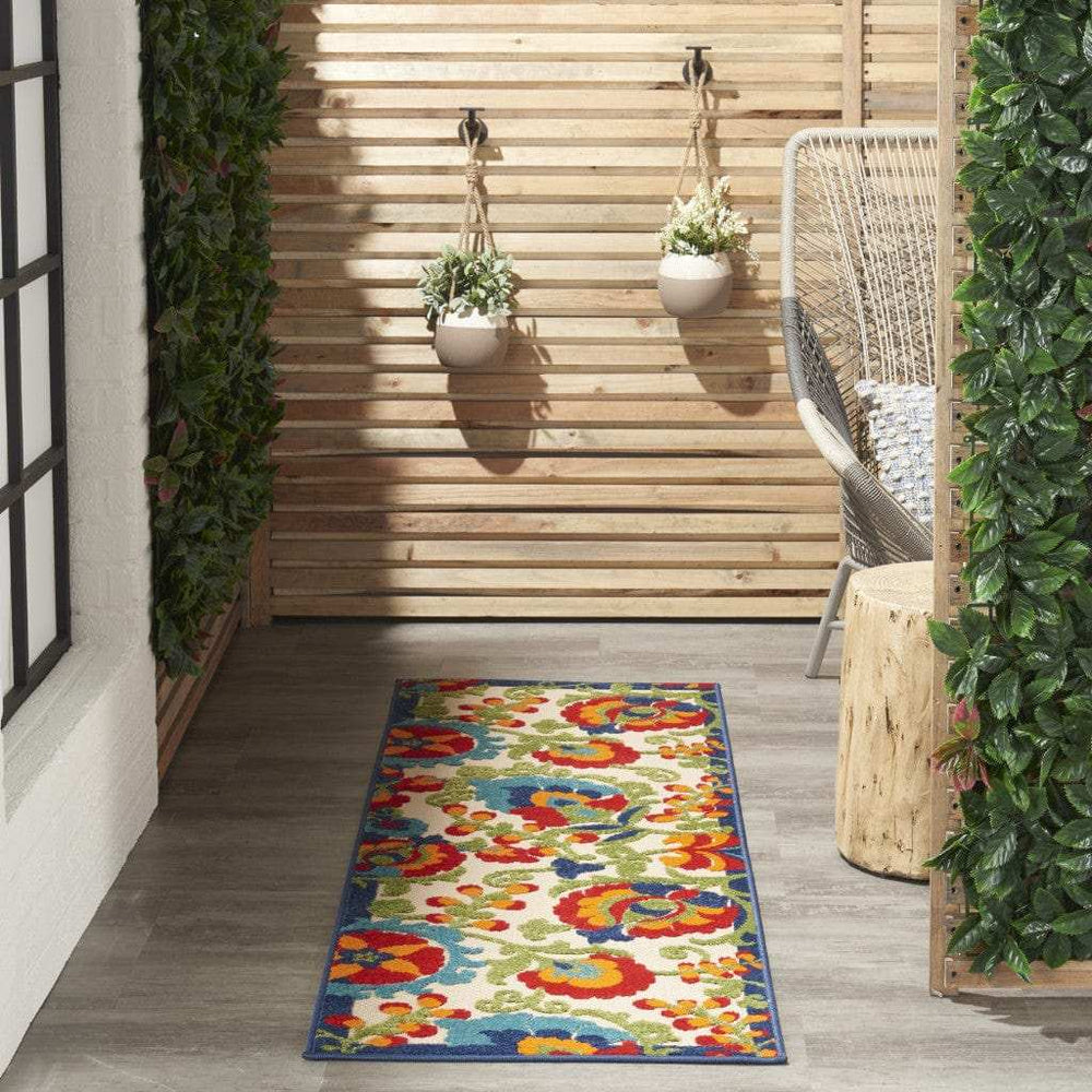2' X 6' Green And Ivory Floral Indoor Outdoor Area Rug - Homeroots - Flyclothing LLC
