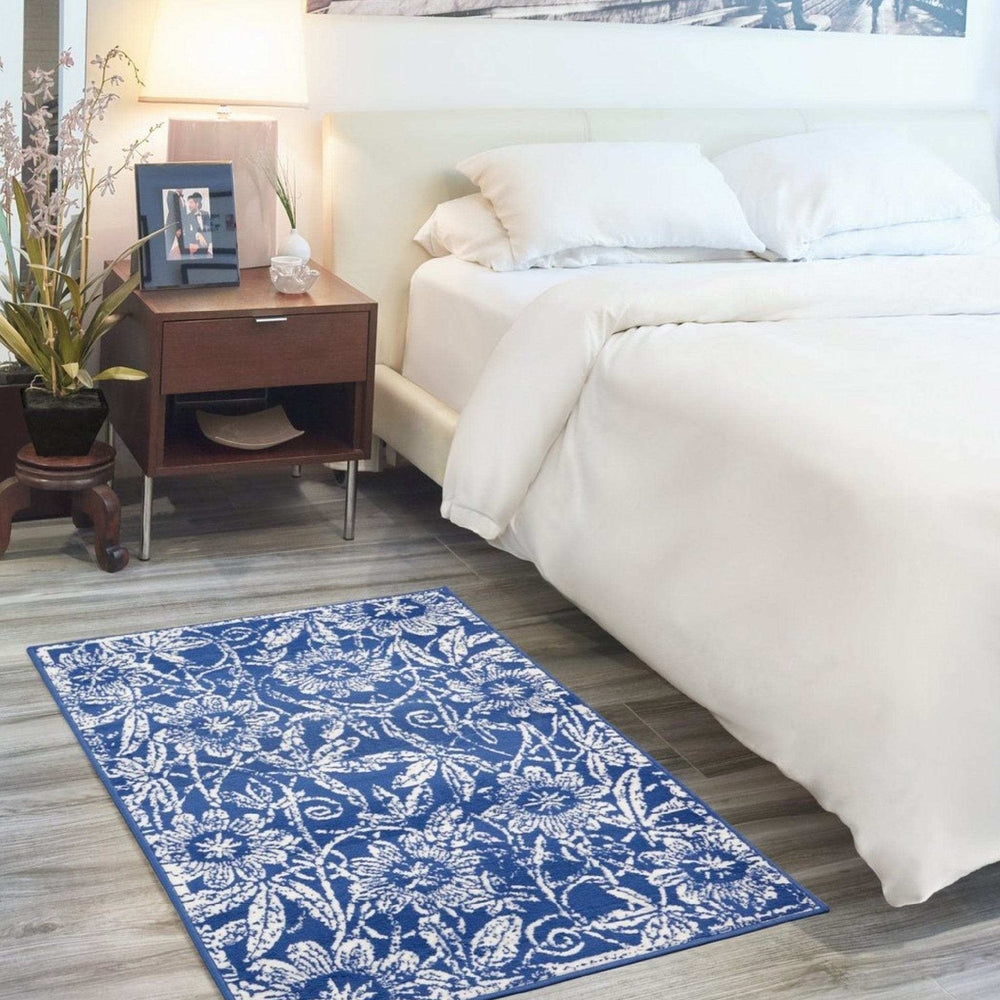 6' X 9' Navy Blue Floral Dhurrie Area Rug - Homeroots - Flyclothing LLC