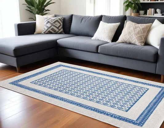 6' X 9' Navy Blue Geometric Dhurrie Area Rug - Homeroots - Flyclothing LLC