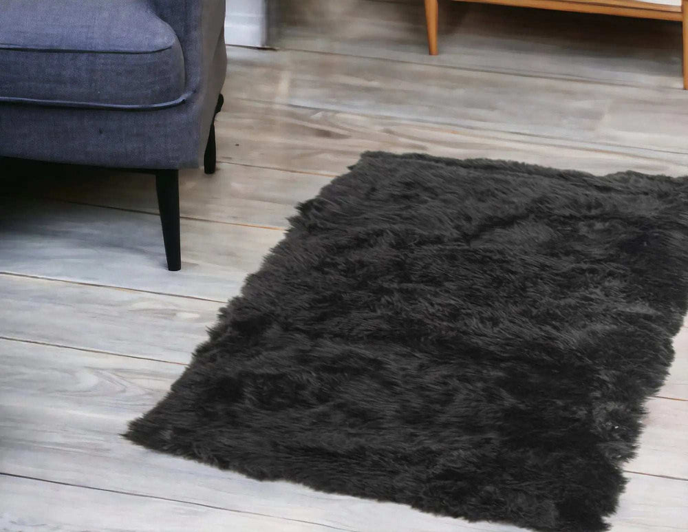 3' X 5' Black Natural Rectangular Sheepskin Area Rug - Homeroots - Flyclothing LLC