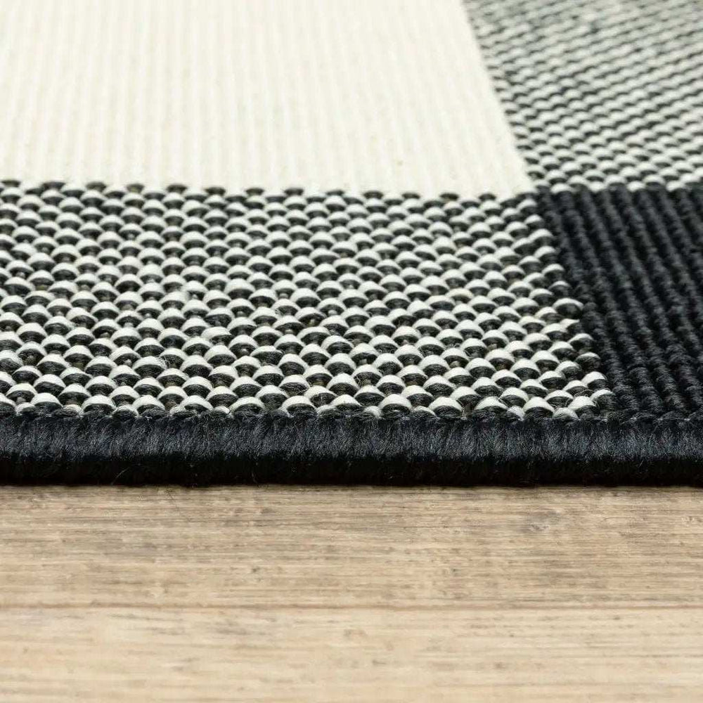 Black and Ivory Indoor Outdoor Area Rug - Homeroots - Flyclothing LLC
