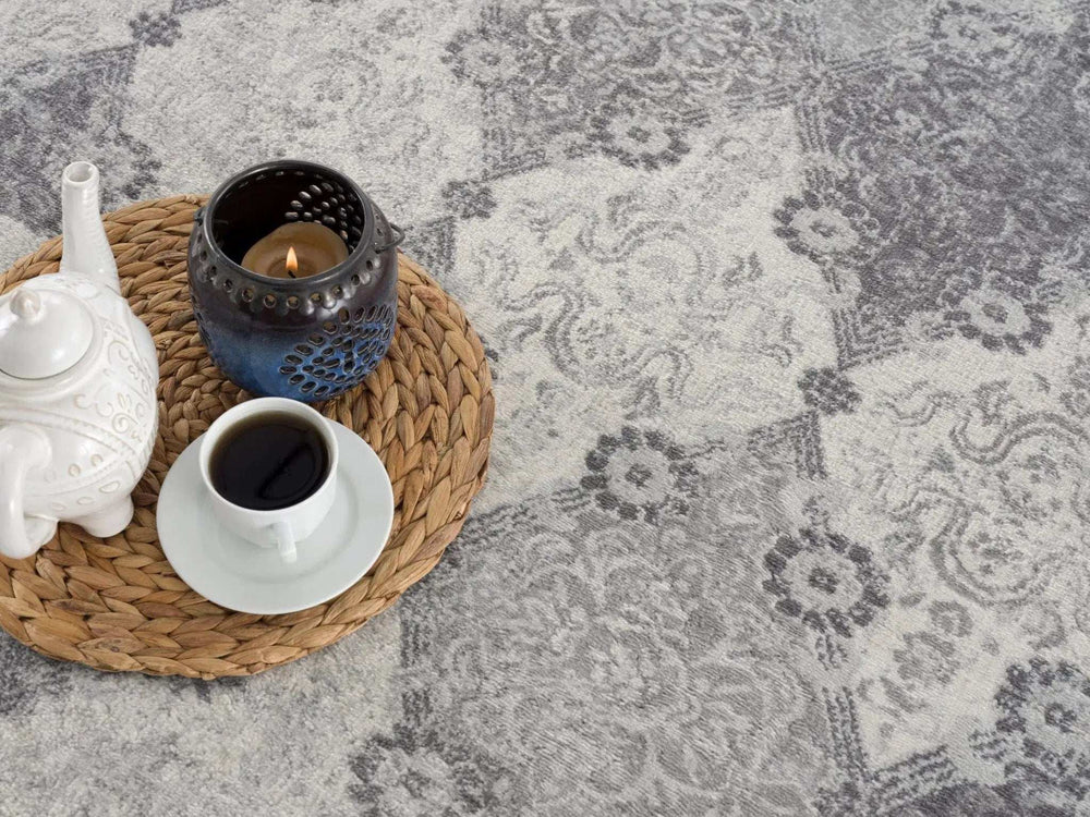 2' X 3' Gray Distressed Trellis Pattern Scatter Rug - Homeroots - Flyclothing LLC