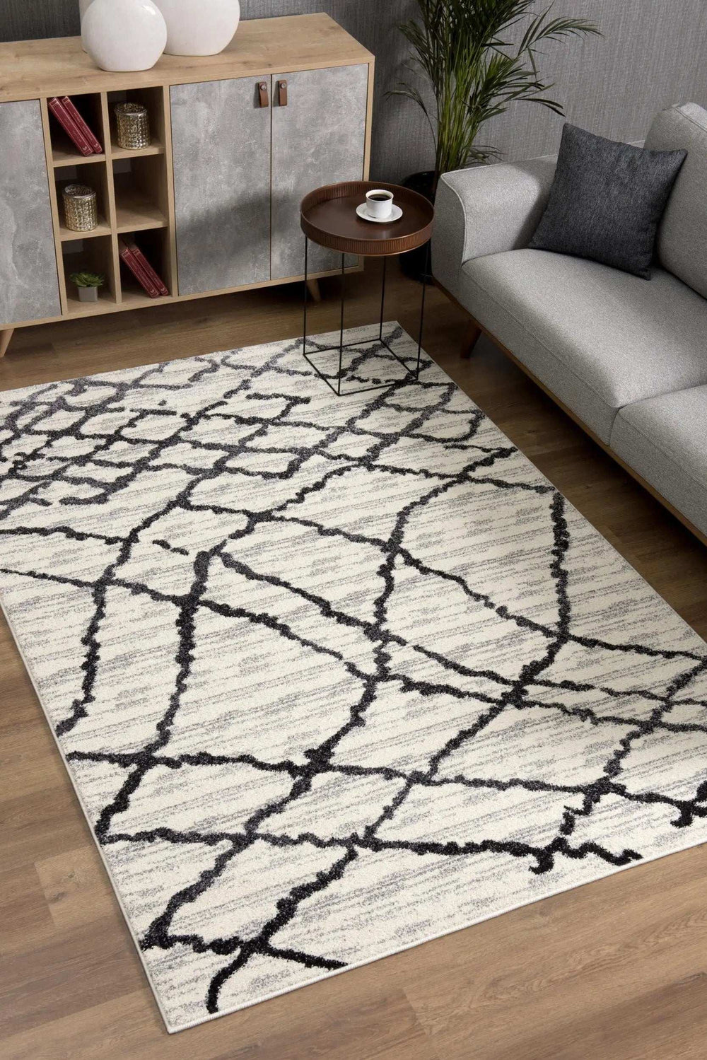 4' X 6' Gray And Black Modern Abstract Area Rug - Homeroots - Flyclothing LLC