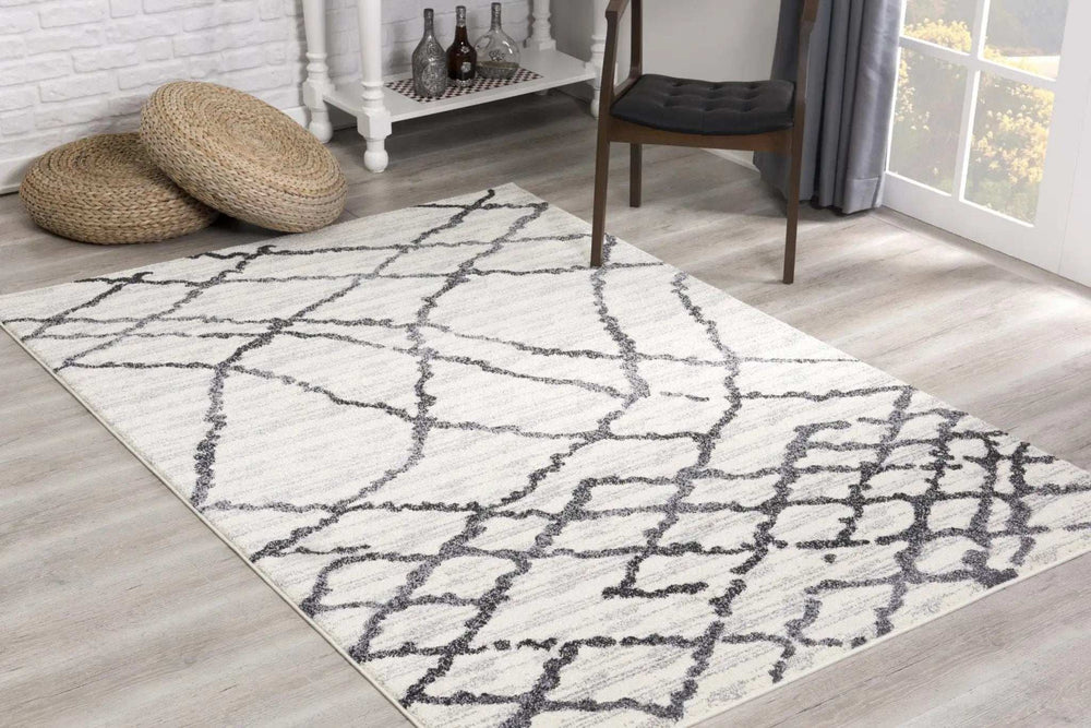 4' X 6' Gray And Black Modern Abstract Area Rug - Homeroots - Flyclothing LLC